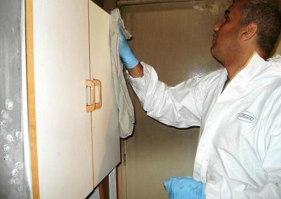 Nettoyage dépolluant de mobilier